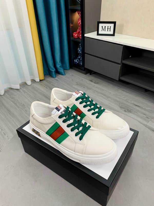 men gucci shoes-390